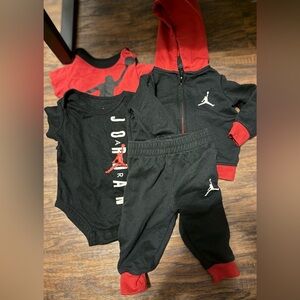 Nike Kids Matching Set - Black and Red